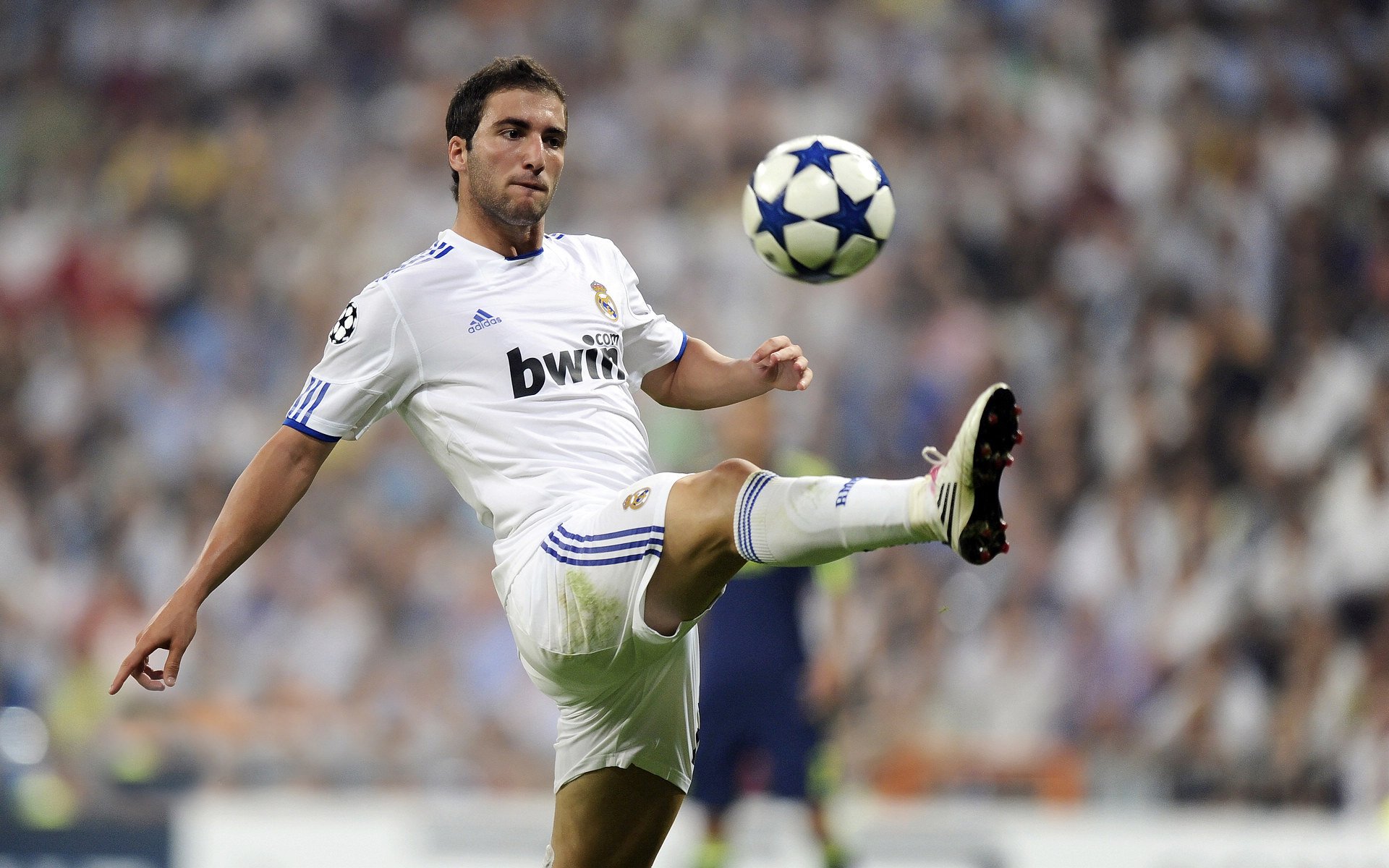 比赛收藏：最令人震撼的比赛瞬间回顾，最激动人心的比赛